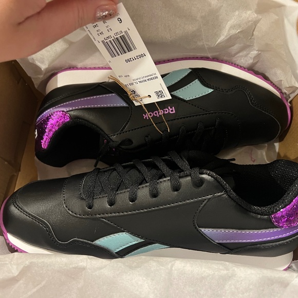 BNIB Kids Reebok Running Shoe - Picture 1 of 3